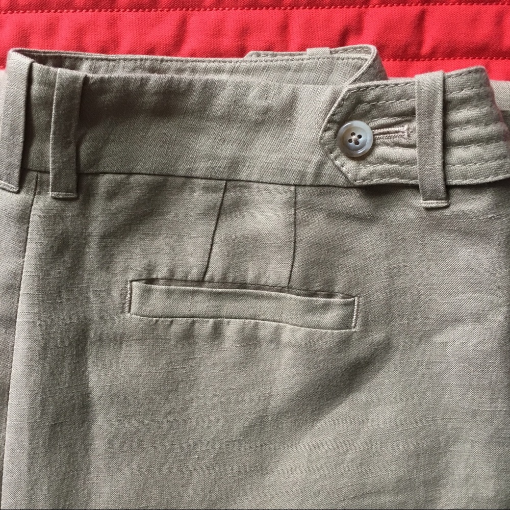 Tan linen straight legged Ann Taylor slacks (8)